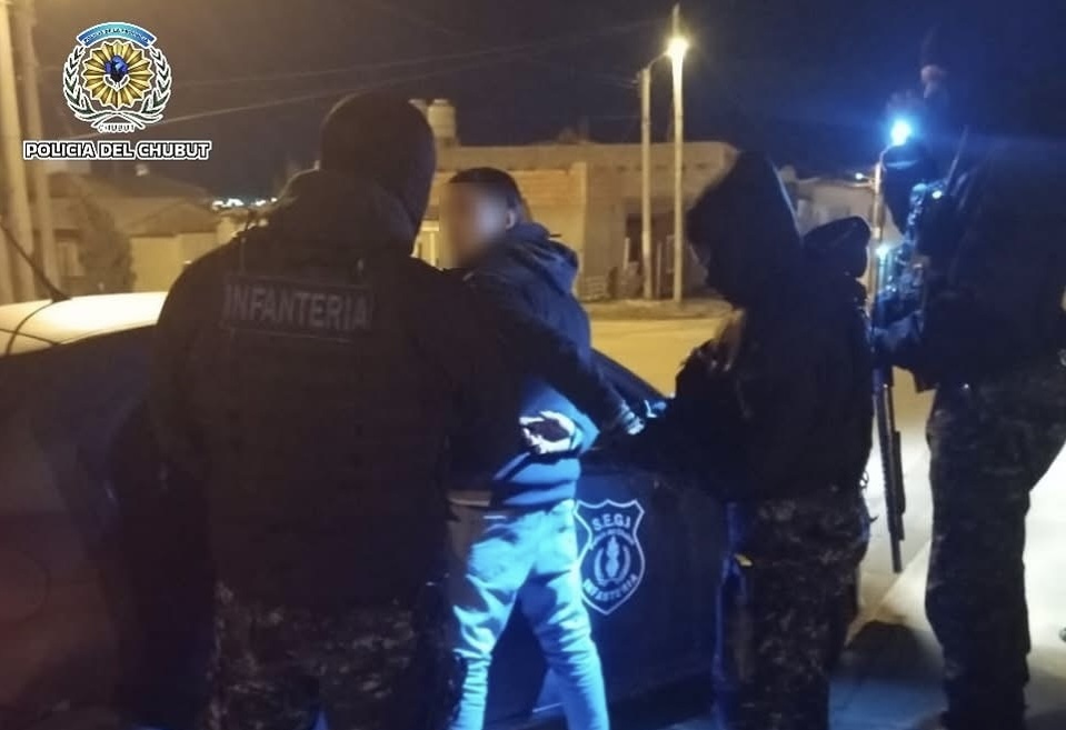 Detienen a un hombre con pedido de captura en el barrio Máximo Abásolo