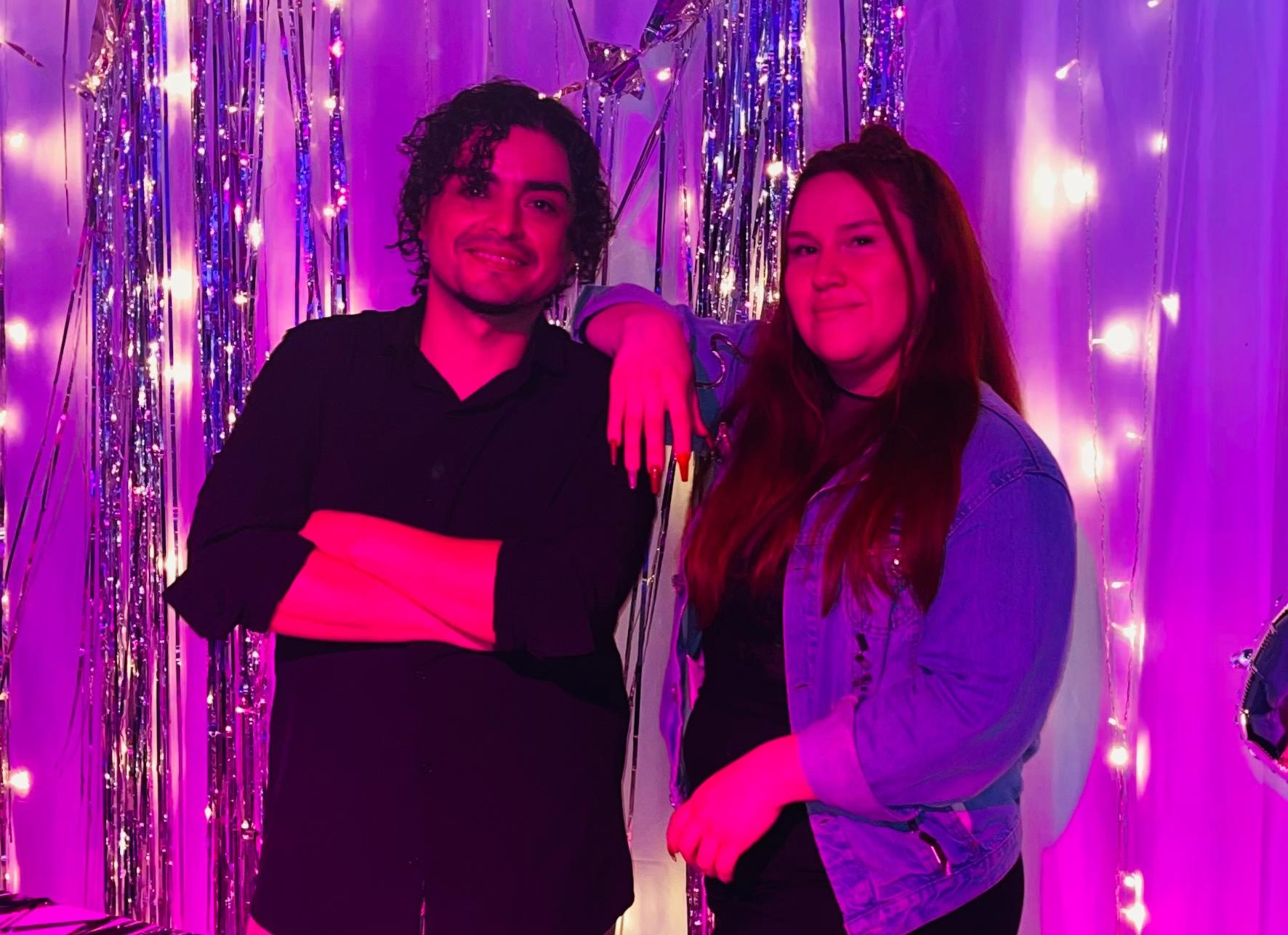 Kuky y Diana Carrizo, dos voces alegres que hacen vibrar el cuarteto en Comodoro