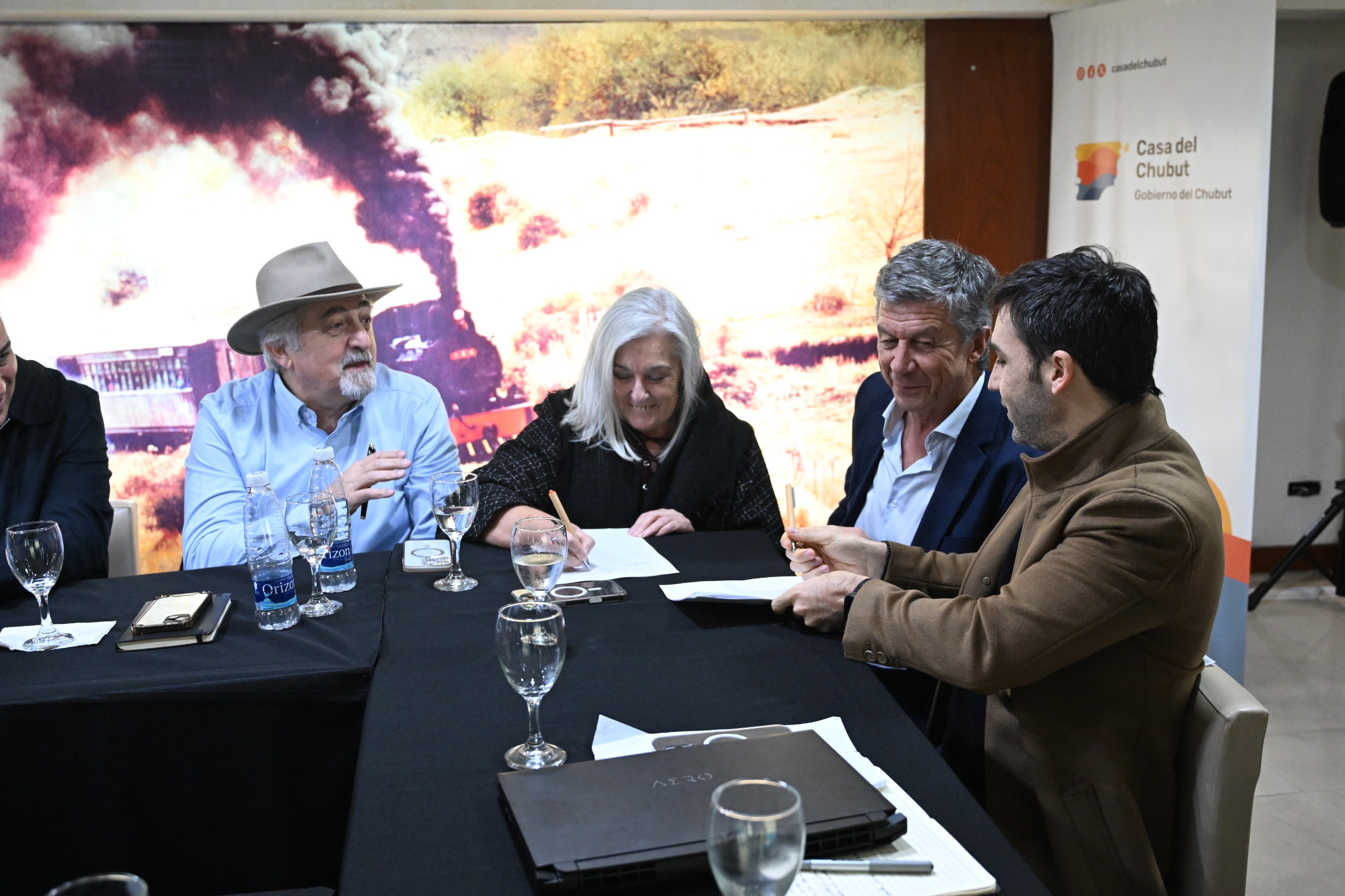 Othar: “Apuntamos a que la cuenca sea más competitiva y se generen fuentes laborales”