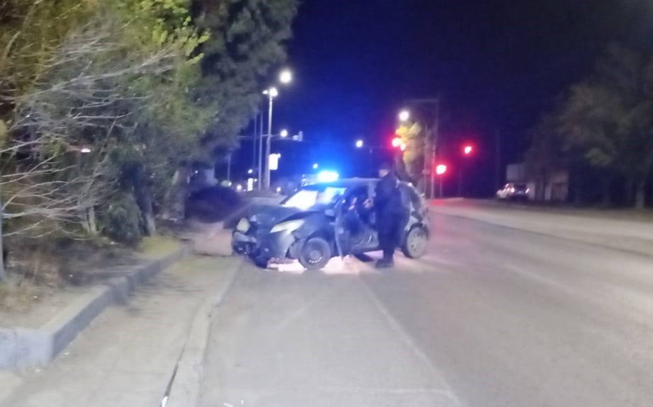 Accidente de tránsito en Avenida Hipólito Irigoyen: conductora en estado de ebriedad