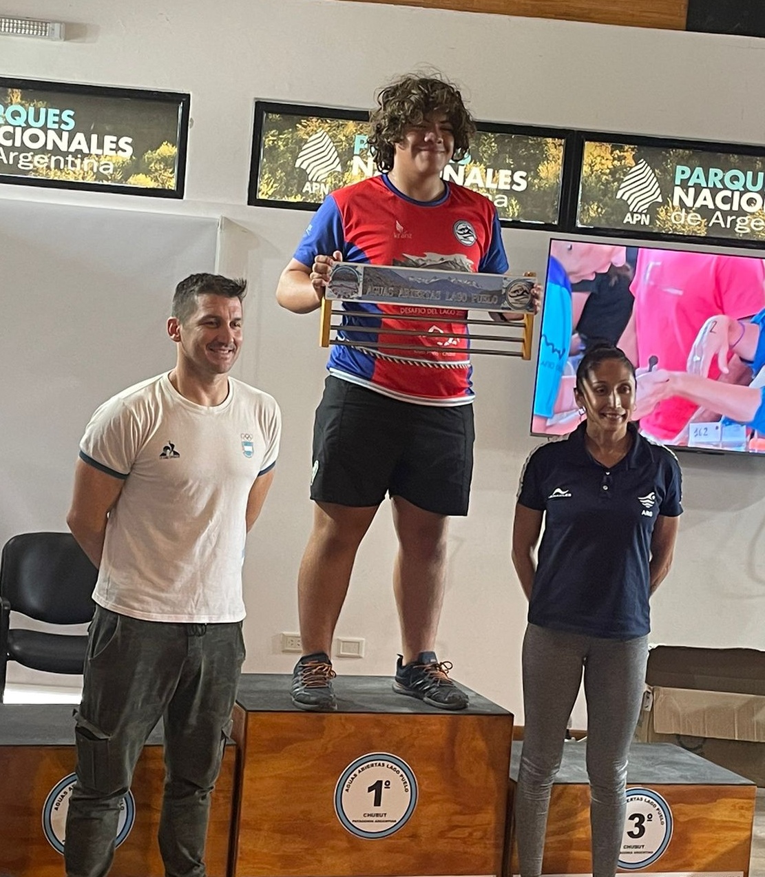 Aguas Abiertas: Bautista Wisky fue séptimo en los 21K “Desafío Lago Puelo”