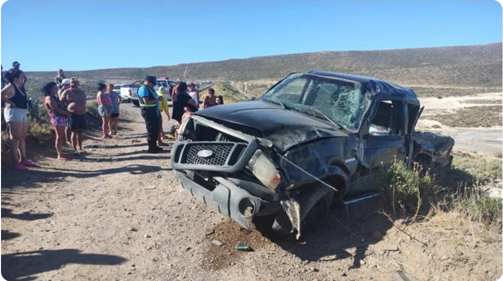 Choque y colapso de autos en La Bajada de Los Palitos