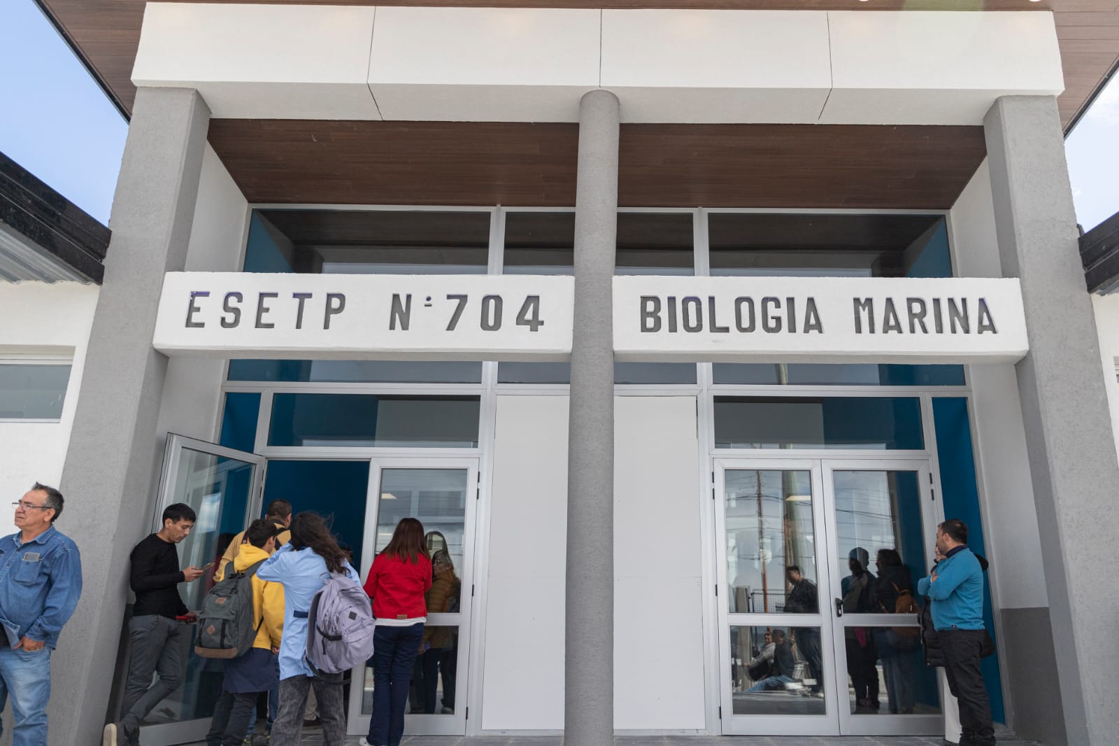 Con la reapertura del nuevo edificio, los alumnos del colegio Biología Marina retornaron a clases