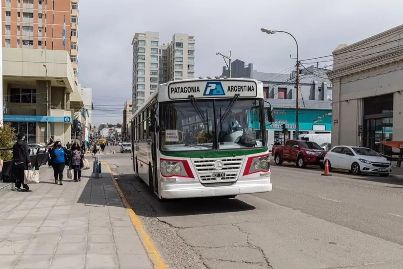 ¿Cuánto cuesta tomar el colectivo?