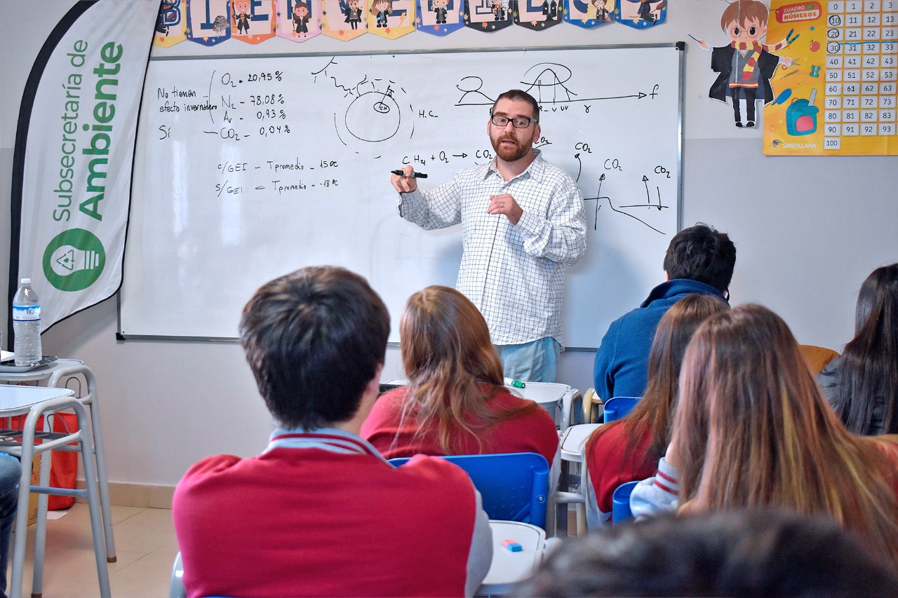 Dos instituciones educativas fueron incluidas en el programa municipal “Huella de Carbono Escolar”