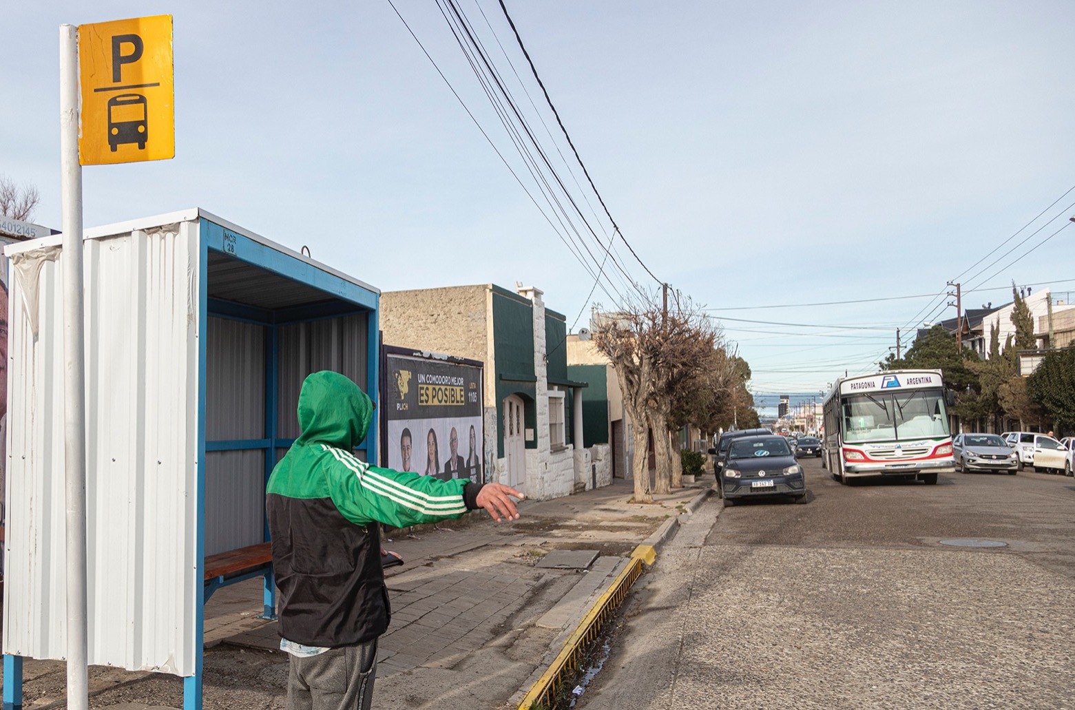 El Municipio continúa con la instalación de garitas en distintos barrios de Comodoro