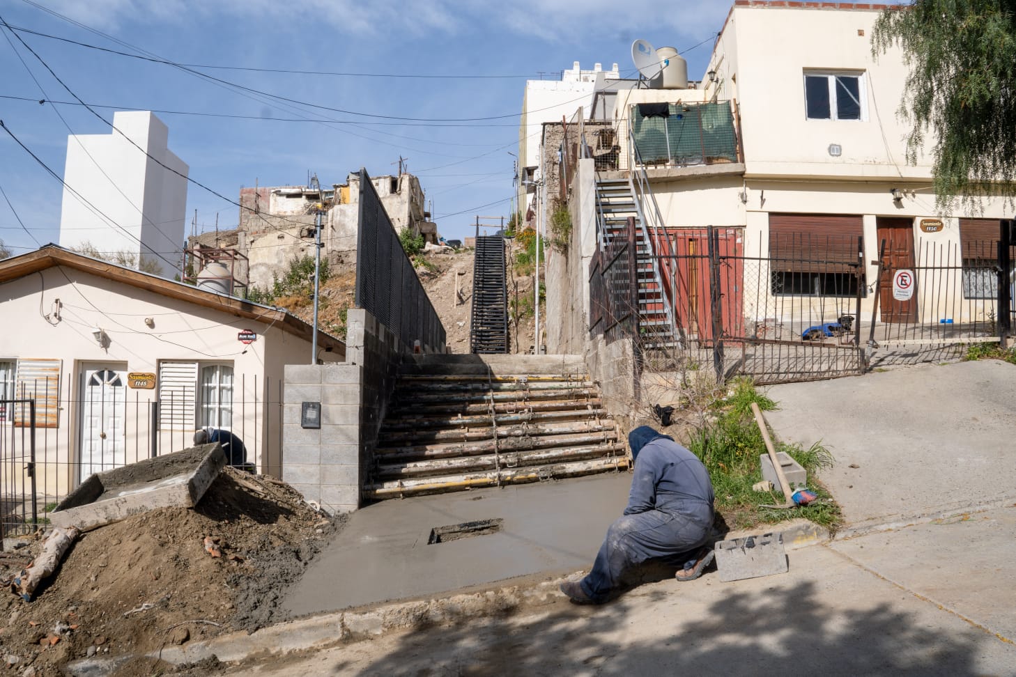 El Municipio culminó la obra de mejoramiento urbano y estructural del pasaje Henning