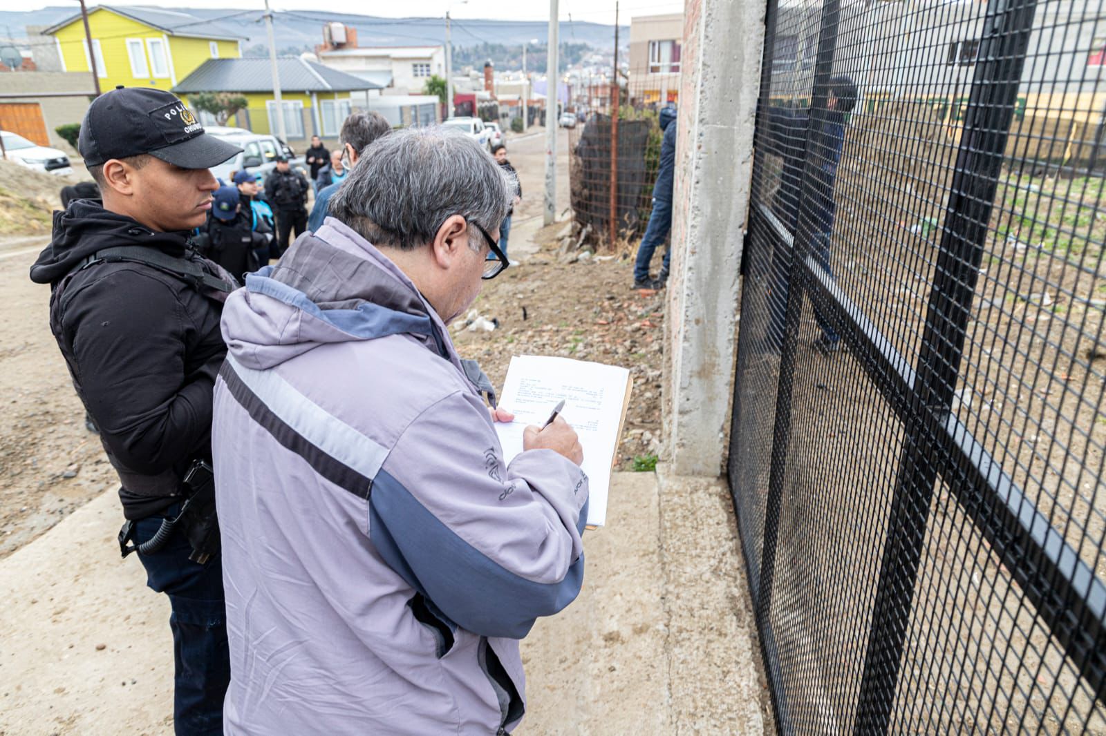 El Municipio recuperó un terreno usurpado con tres construcciones