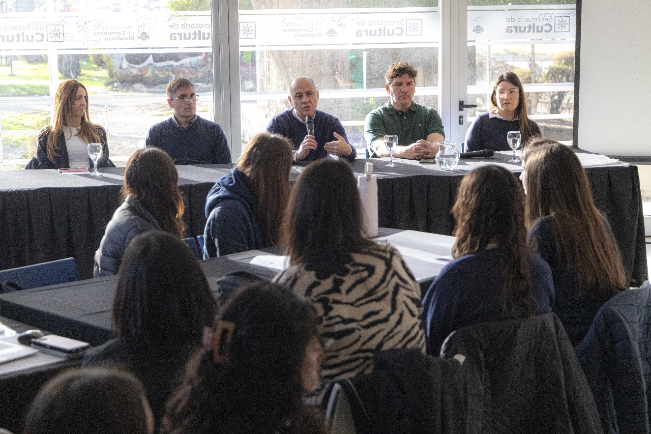 Estudiantes participaron de la Jornada de Pasivos Ambientales de la Industria Hidrocarburífera