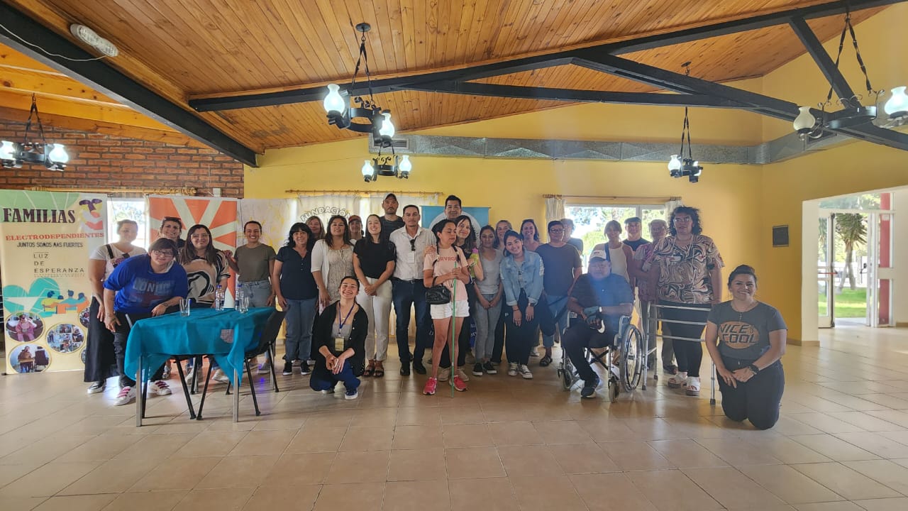Fundación Luz de Esperanza: Acompañando a Pacientes Electrodependientes y sus Familias