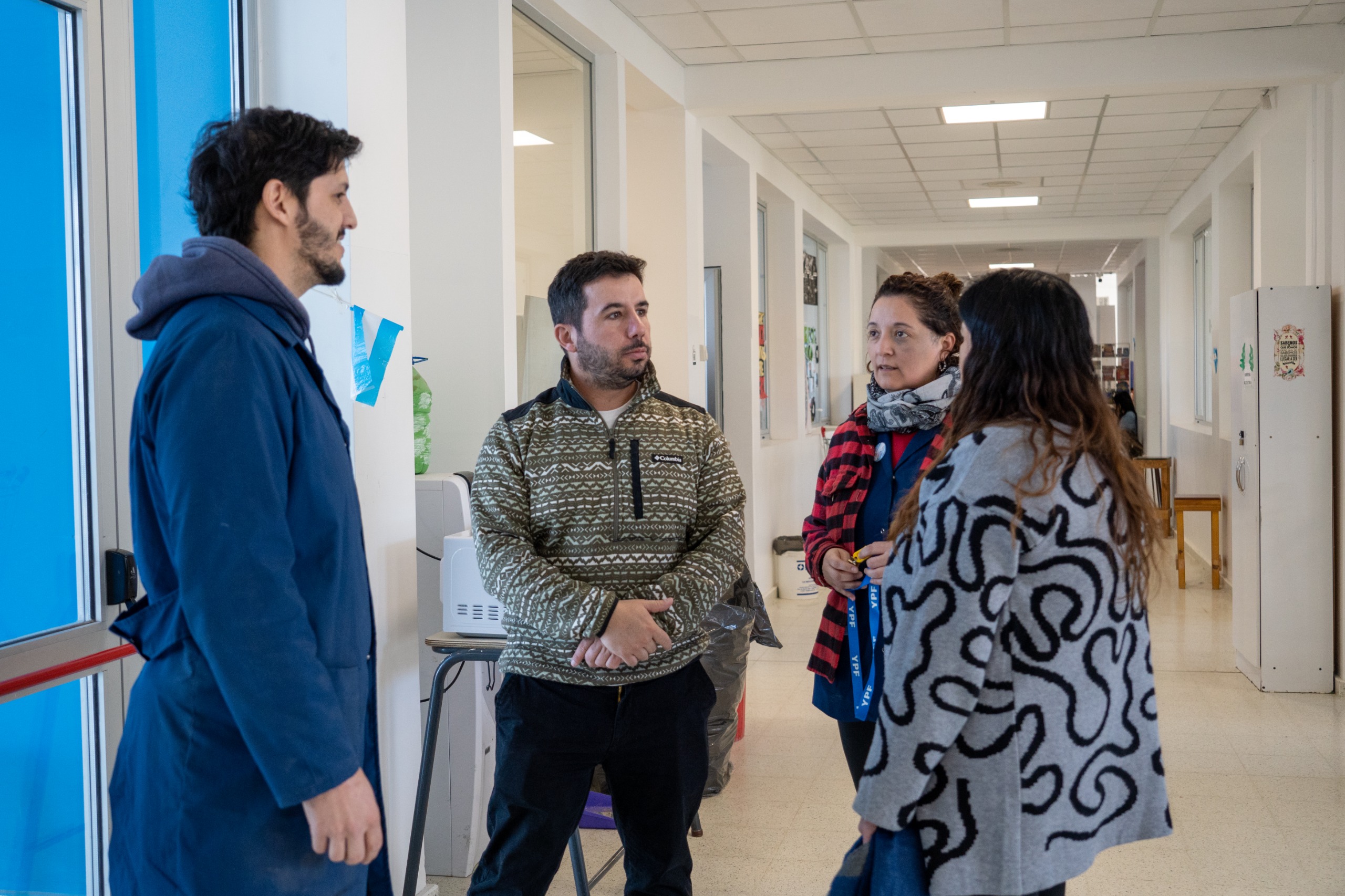 Infraestructura municipal se reunió con autoridades del Biología Marina para analizar la obra de la captación de agua de mar
