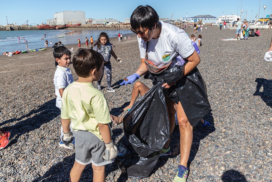 La Municipalidad concretará una limpieza de la playa Costanera este fin de semana