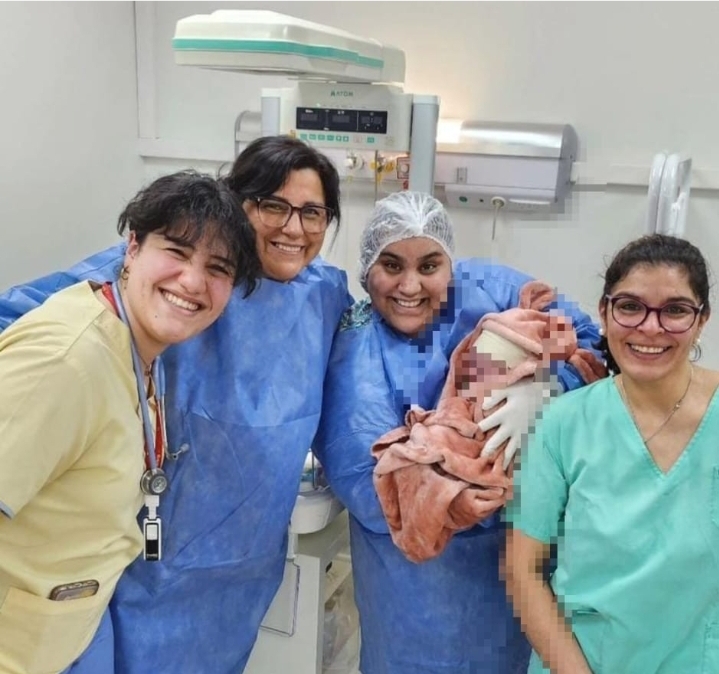 La sala de partos del Hospital de Sarmiento se estrenó este jueves con el nacimiento de una beba sana