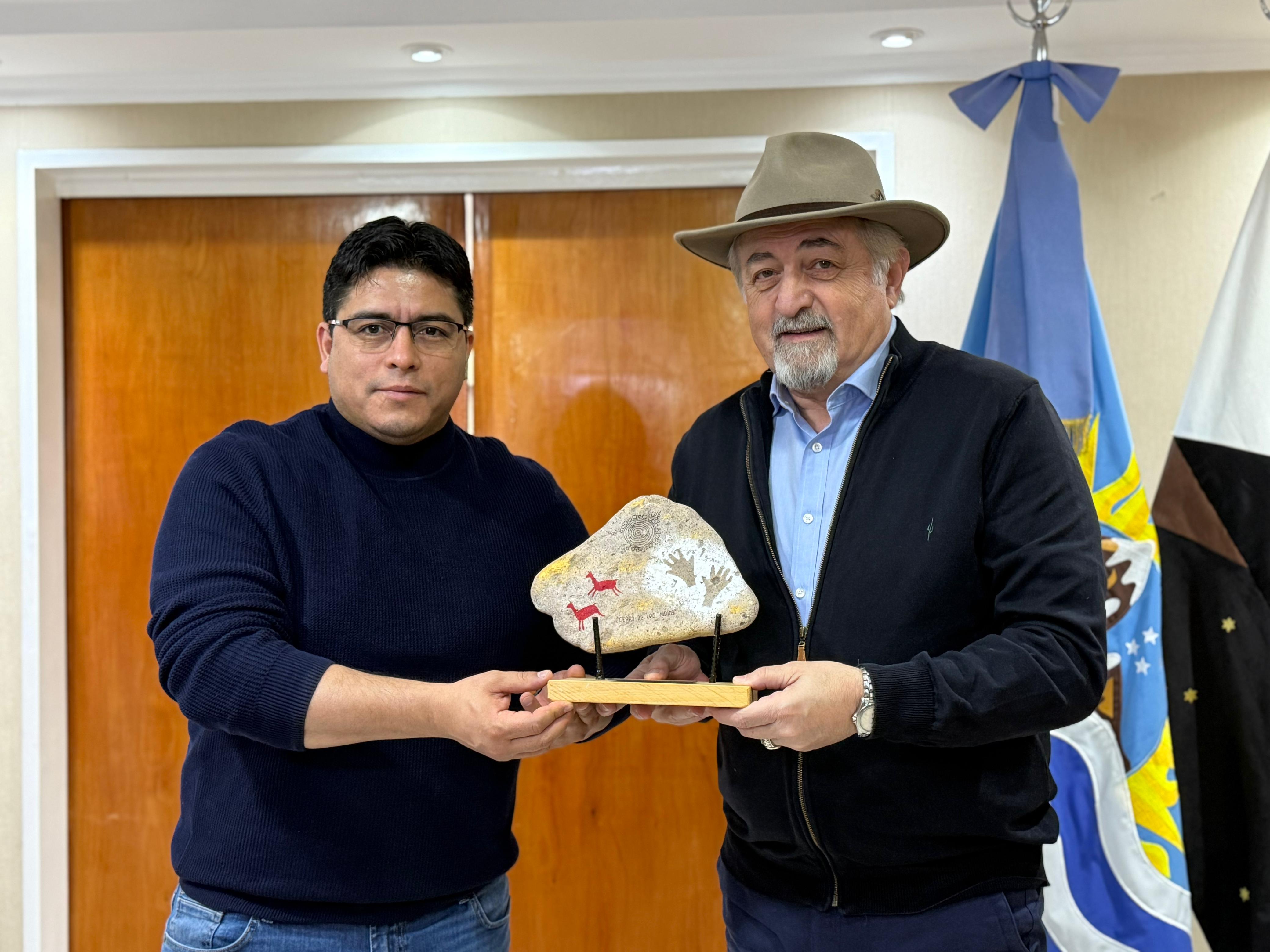 Othar y Claudio Vidal analizaron la situación de la región en materia productiva