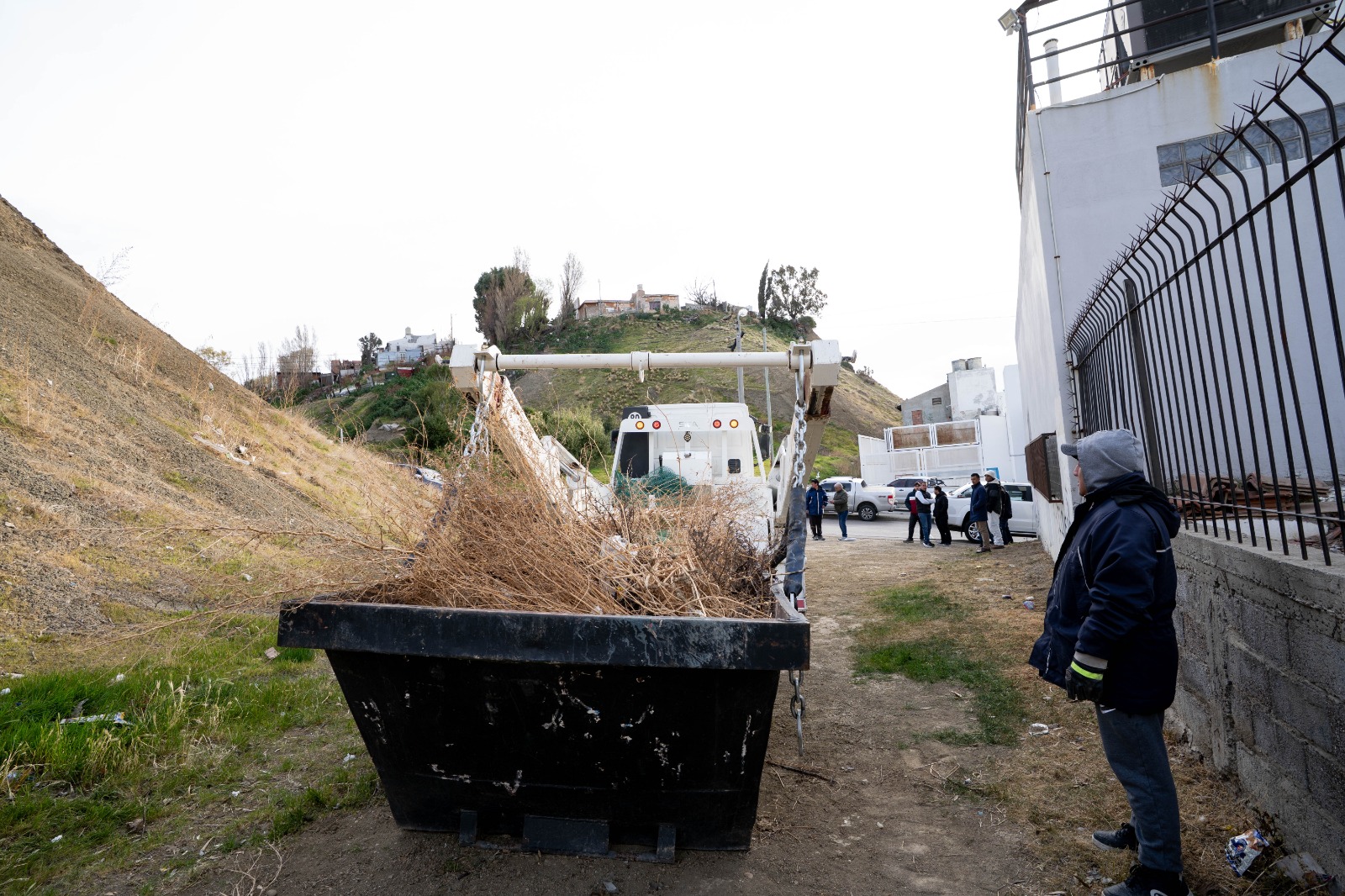 Reacondicionan un sector del cerro que afecta a distintas viviendas de la zona céntrica