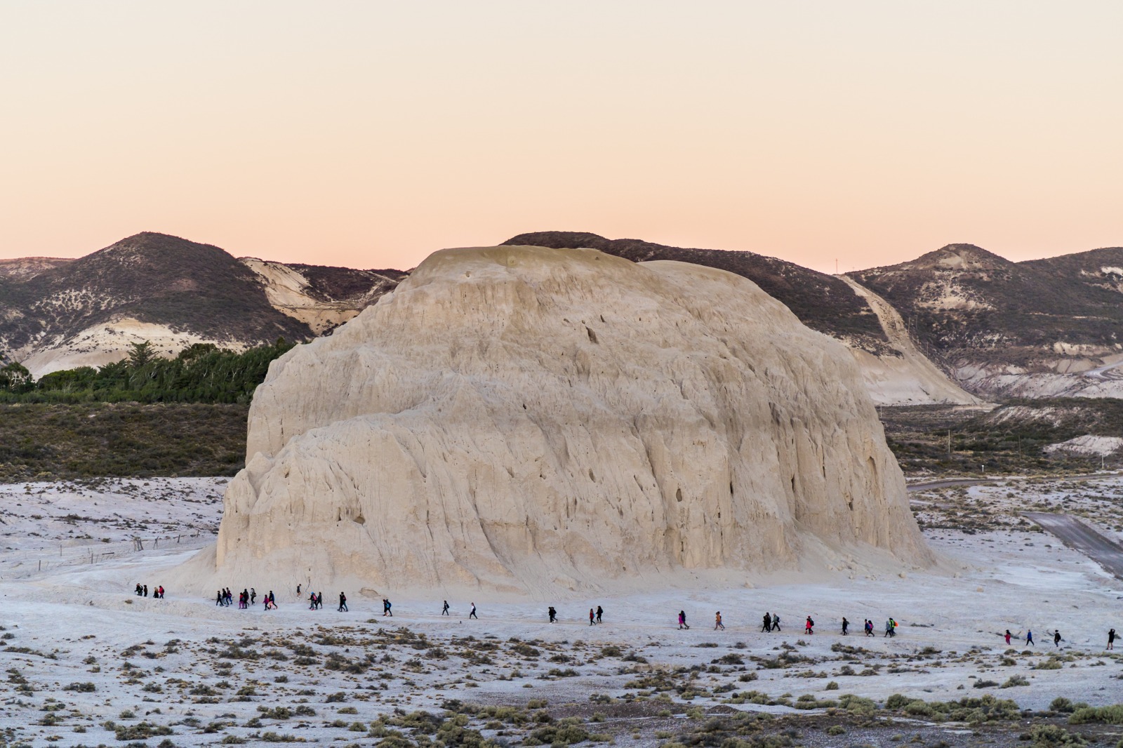 Trekking de la Luna: Edición Aniversario – Naturaleza y solidaridad en Astra